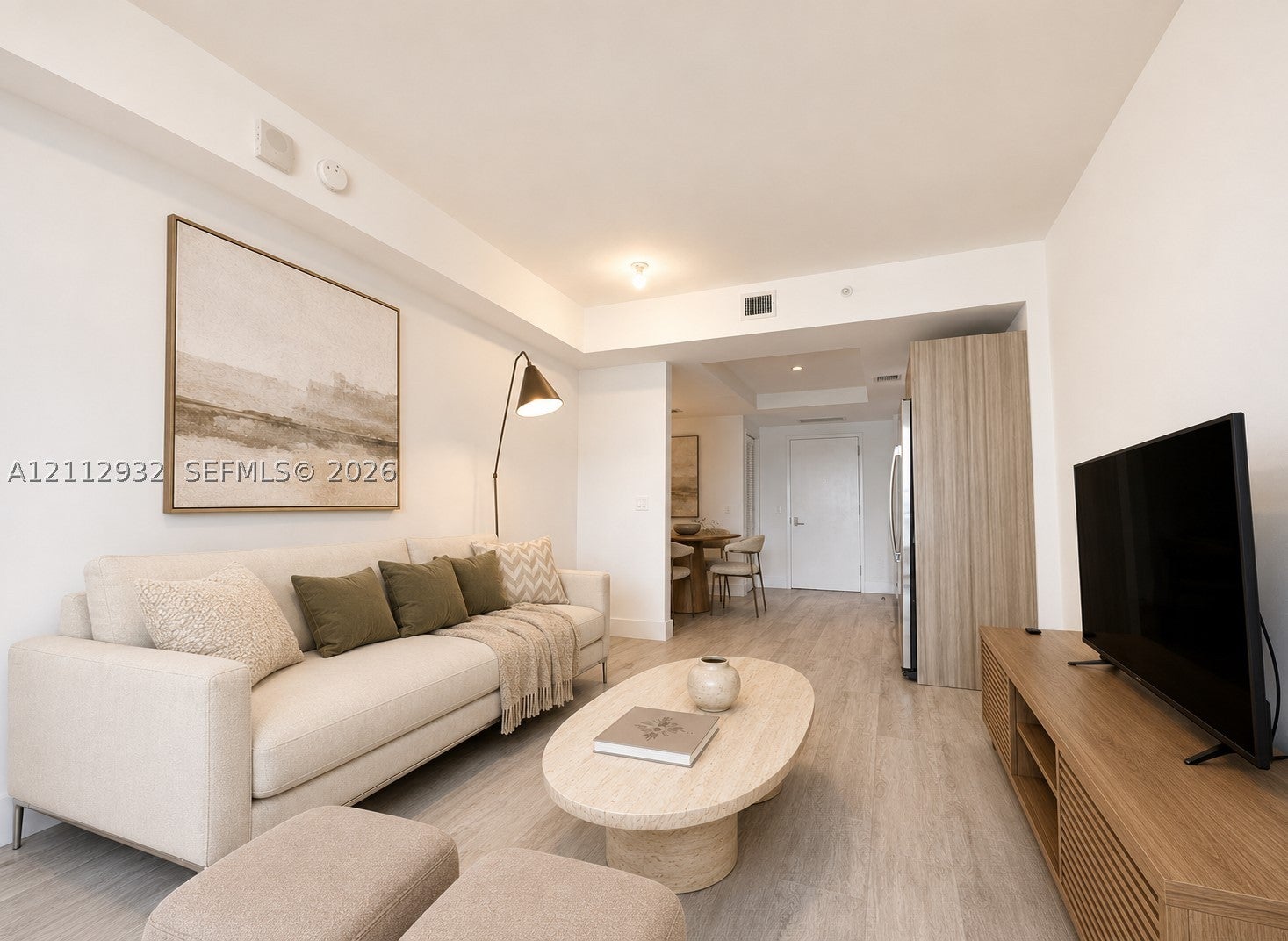 121 NE 34th St 903