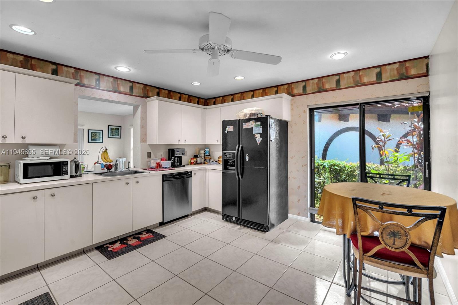 PINES AT WOODMONT II COND - Residential