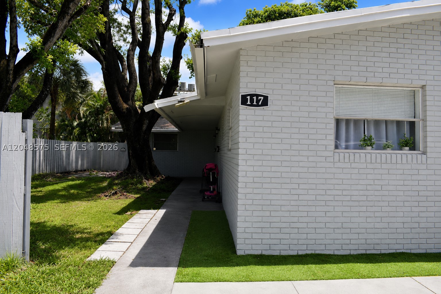117 NE 30th Ct 2