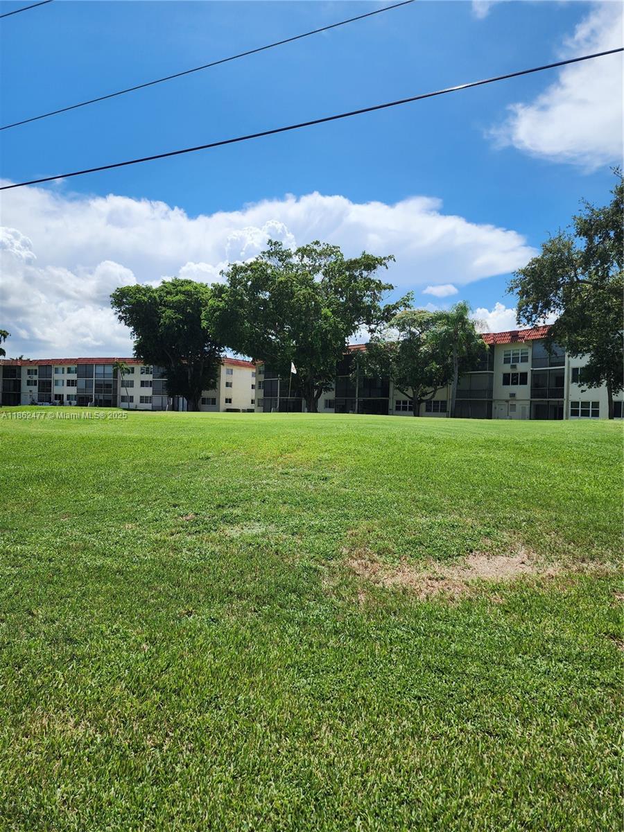 681 S Hollybrook Dr 110