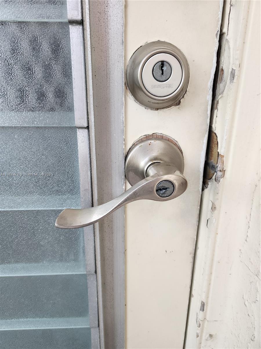 HOLLYBROOK GOLF AND - Residential