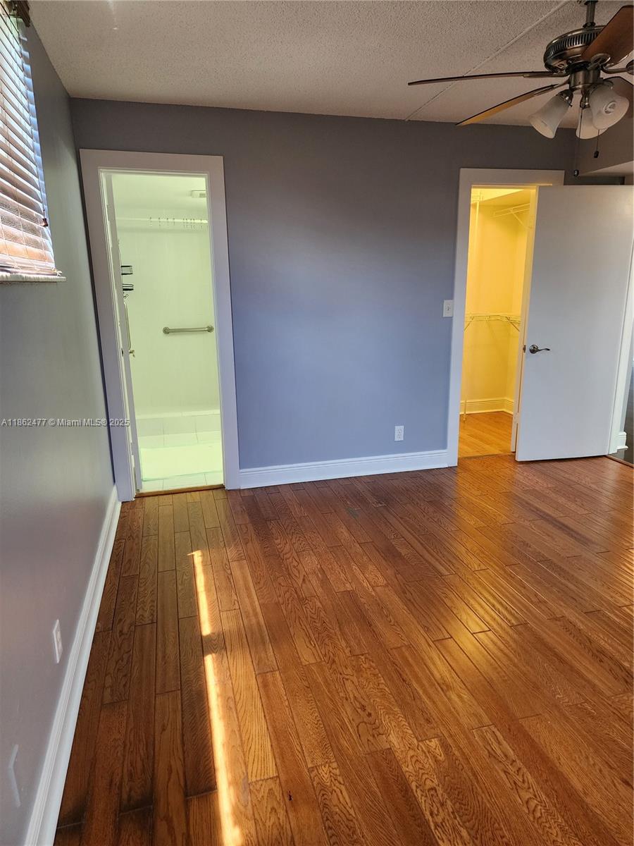 HOLLYBROOK GOLF AND - Residential