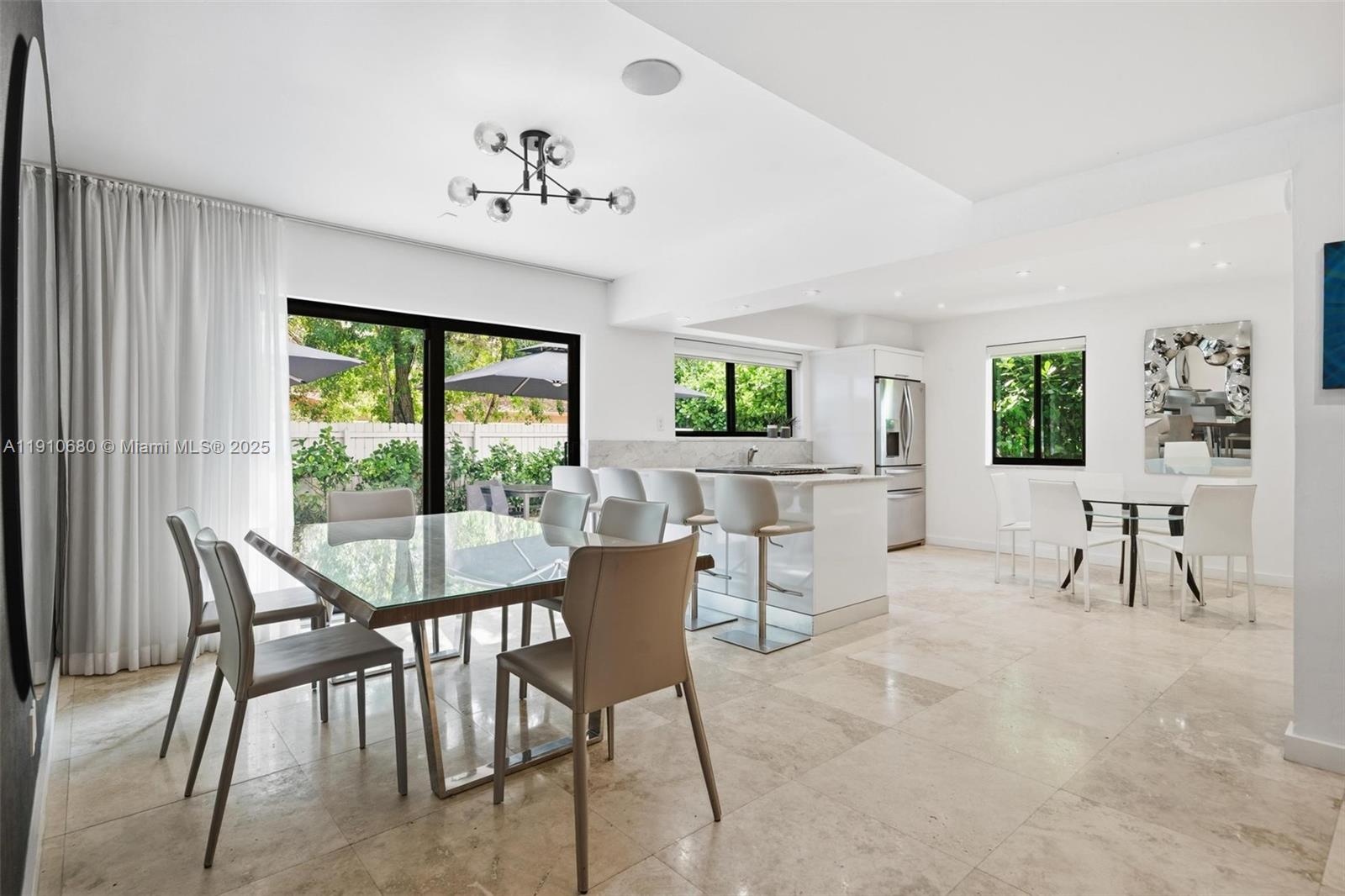 SKY LAKE - Residential Lease