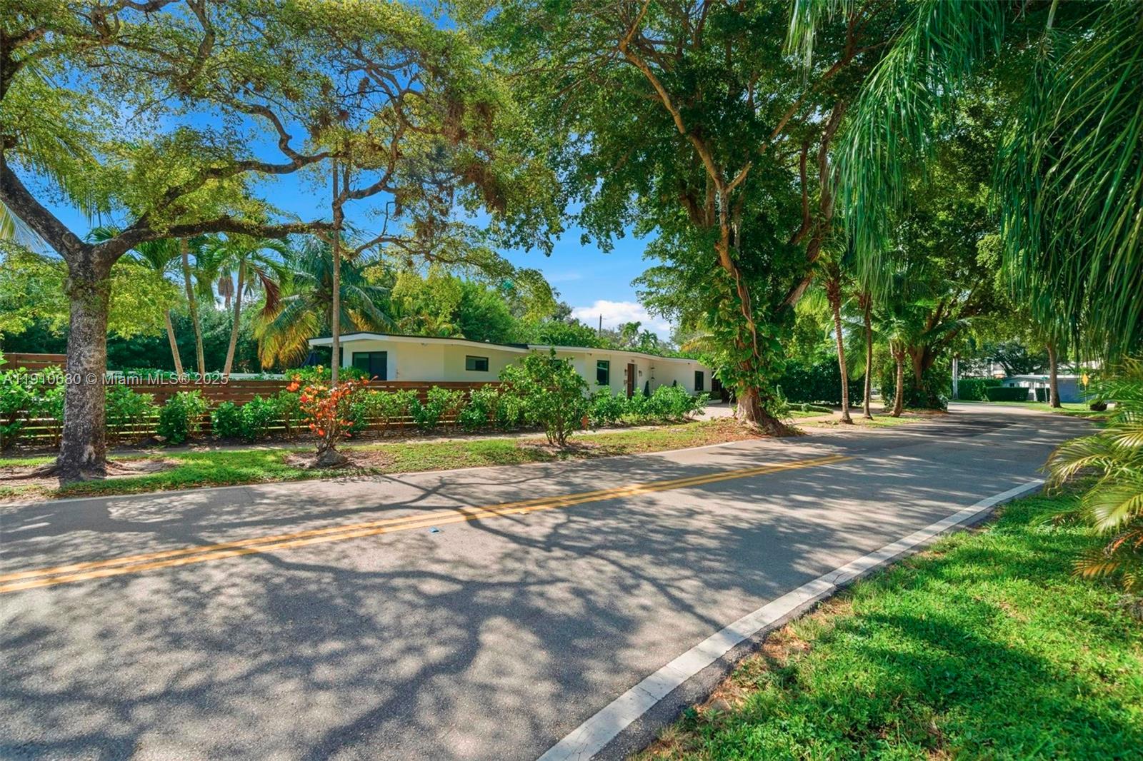 SKY LAKE - Residential Lease