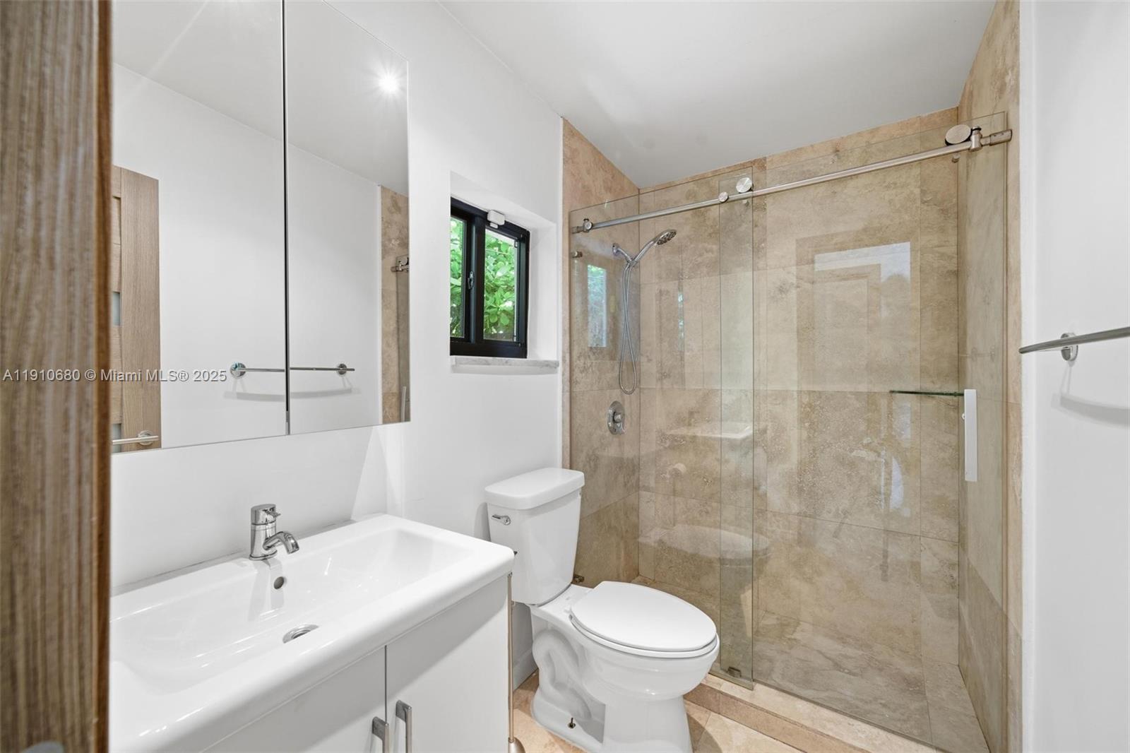 SKY LAKE - Residential Lease