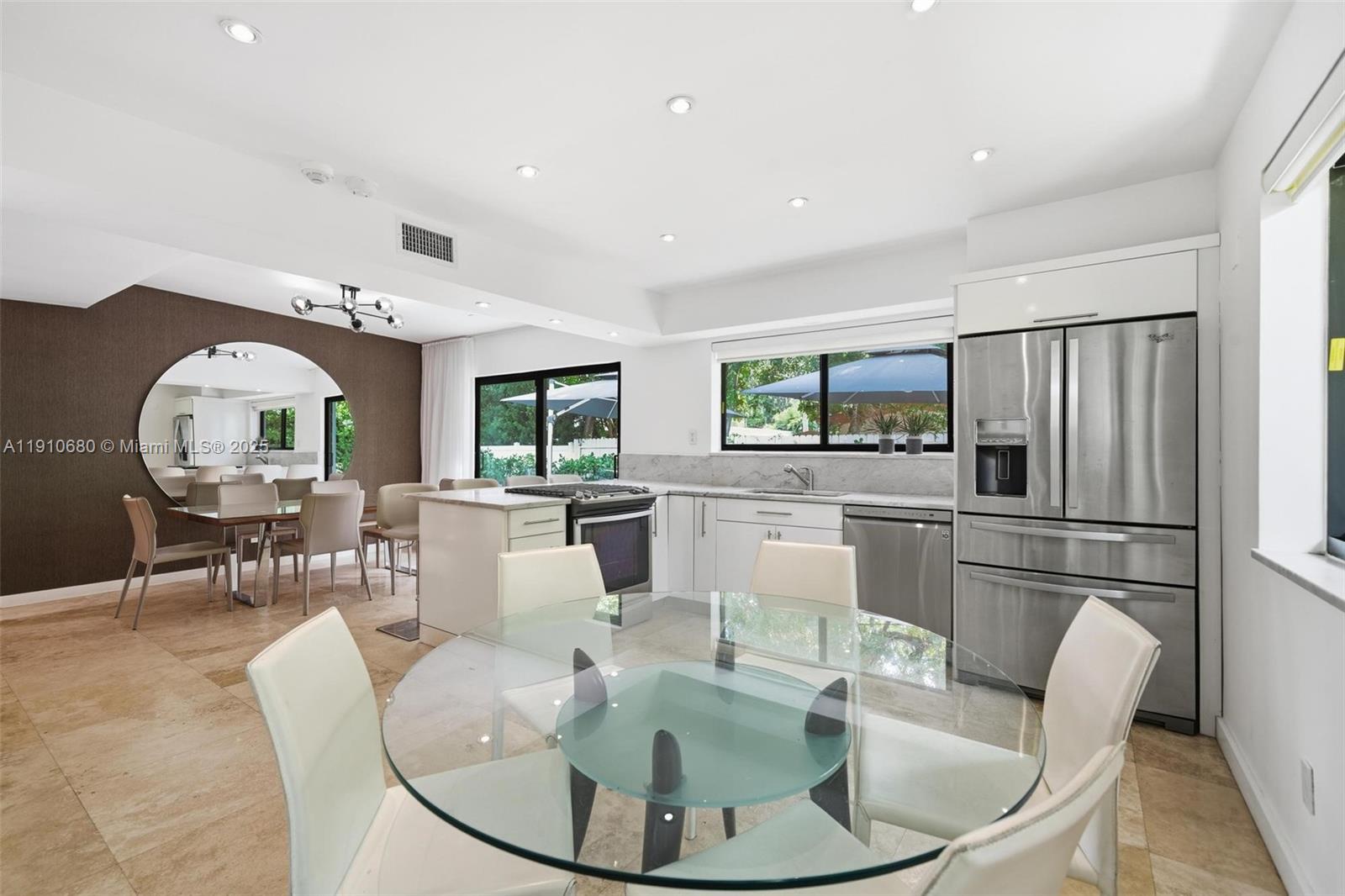 SKY LAKE - Residential Lease