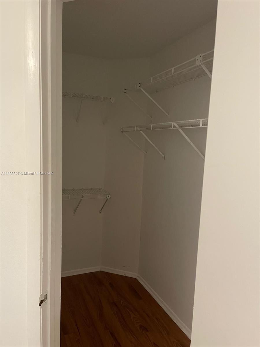 PALM LAKE CONDO - Residential Lease