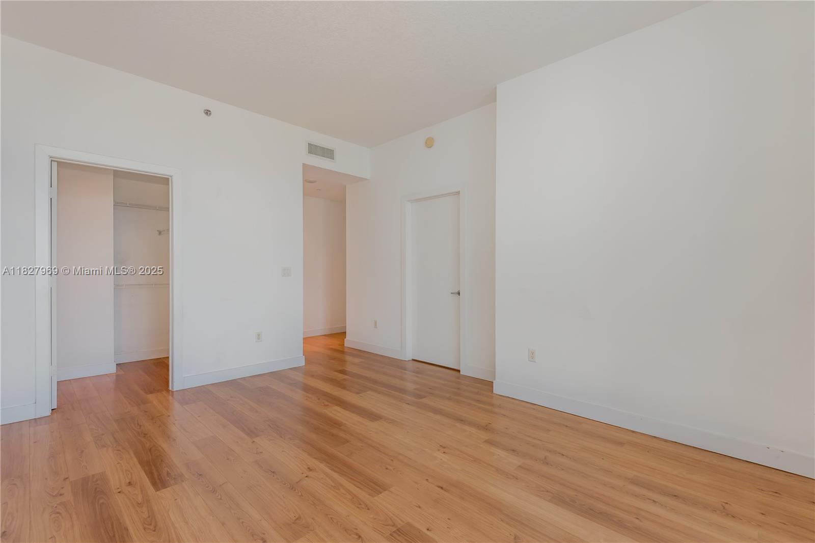 1060 BRICKELL CONDO - Residential Lease