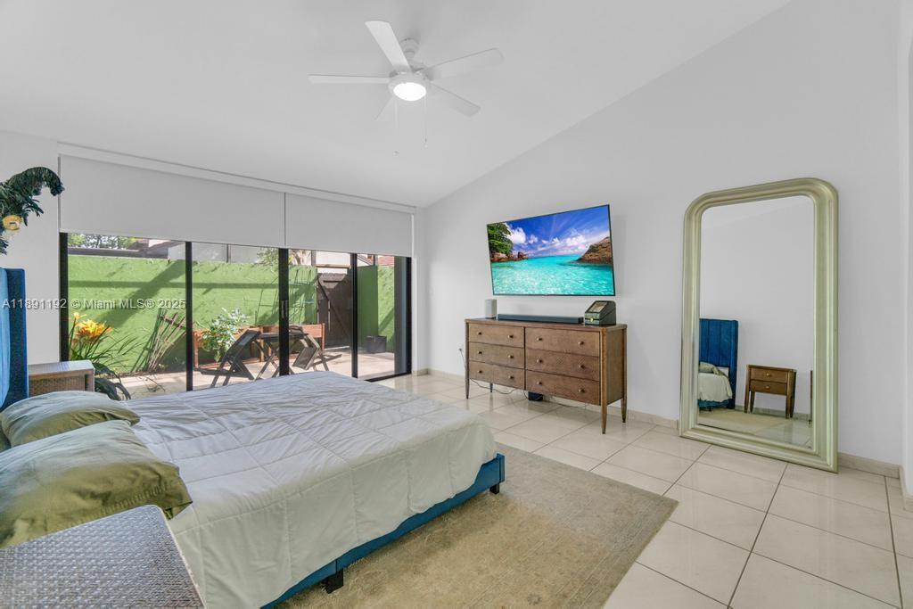CALUSA POINT - Residential