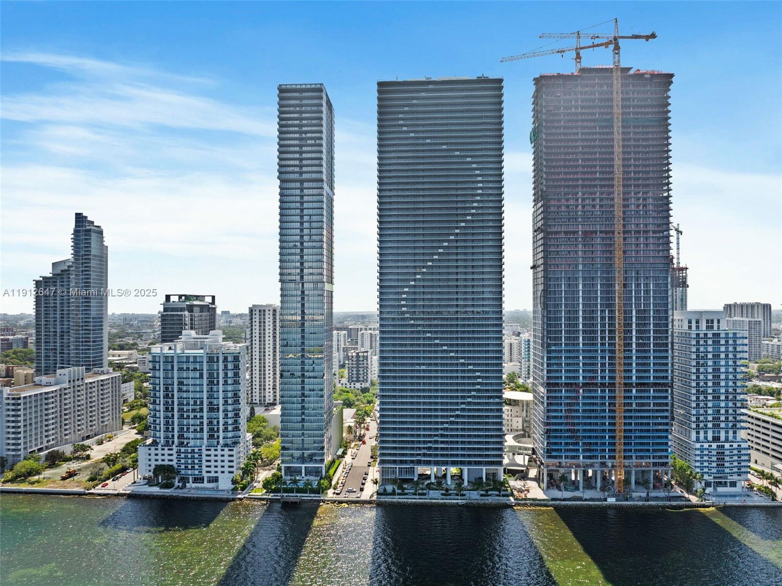 ARIA RESERVE SOUTH - Residential Lease