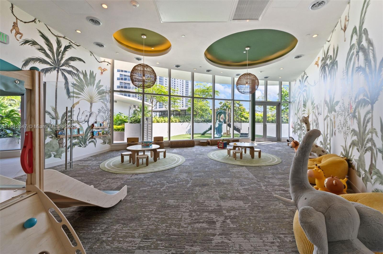 ARIA RESERVE SOUTH - Residential Lease