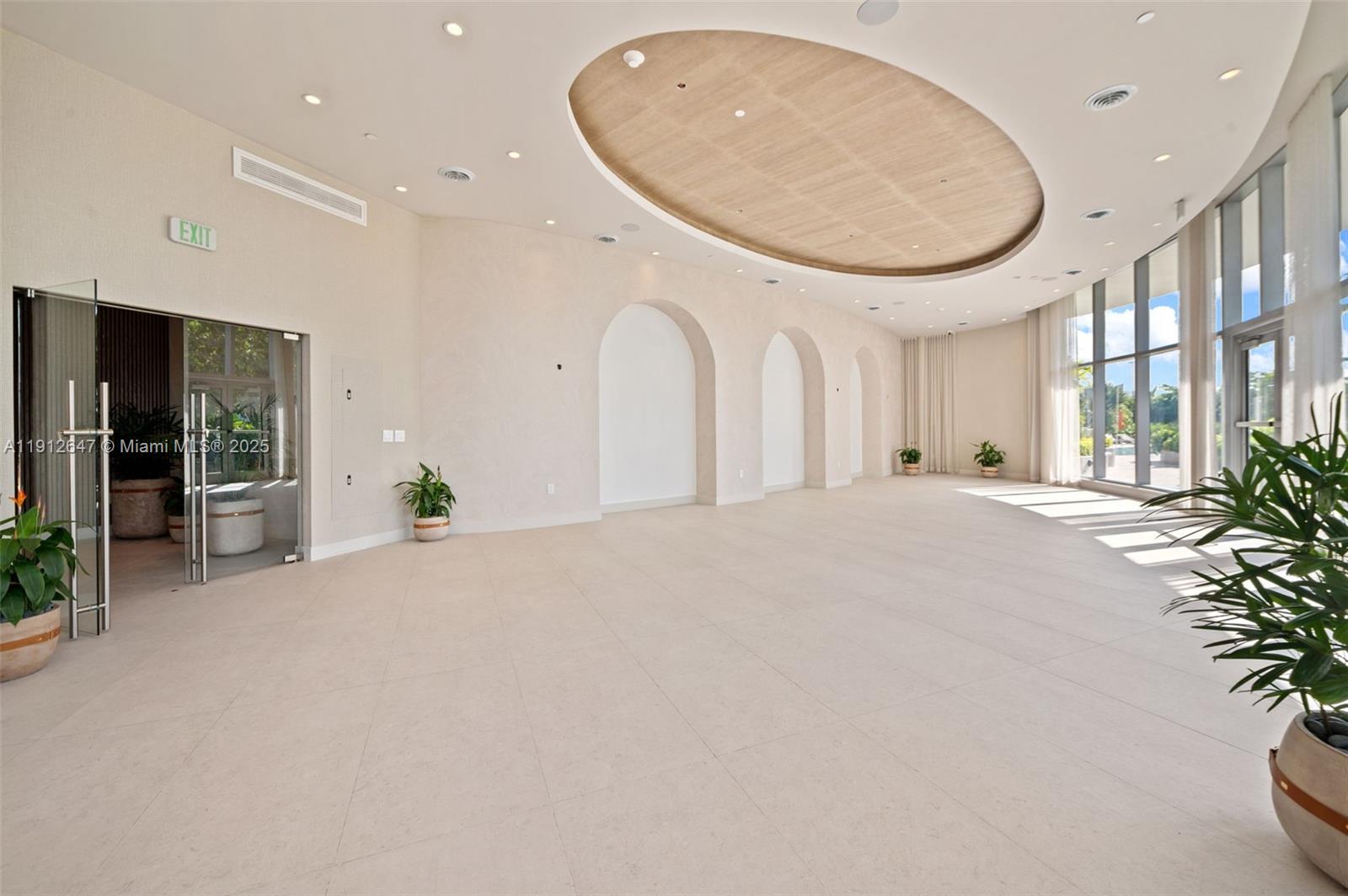 ARIA RESERVE SOUTH - Residential Lease