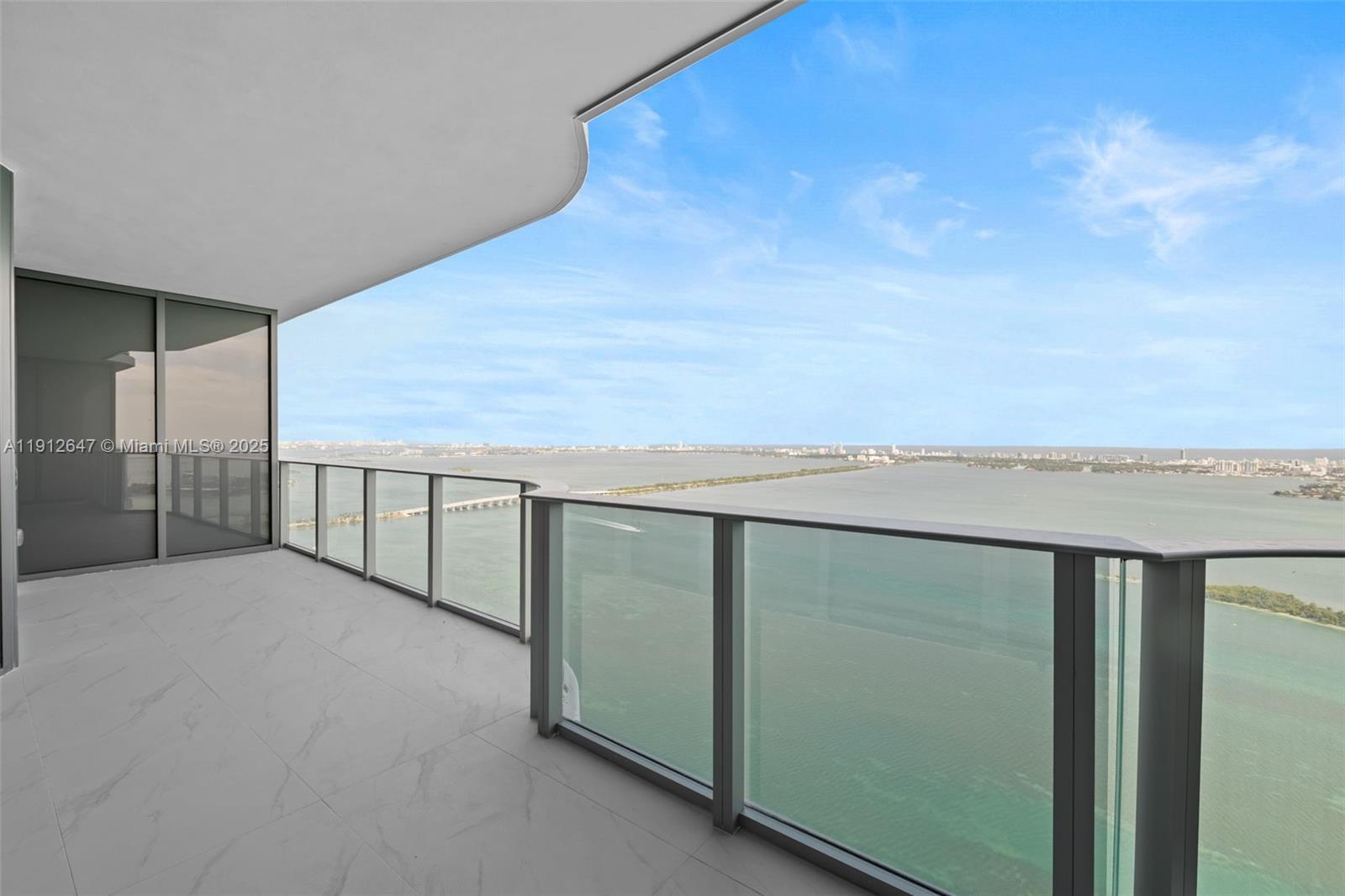 ARIA RESERVE SOUTH - Residential Lease