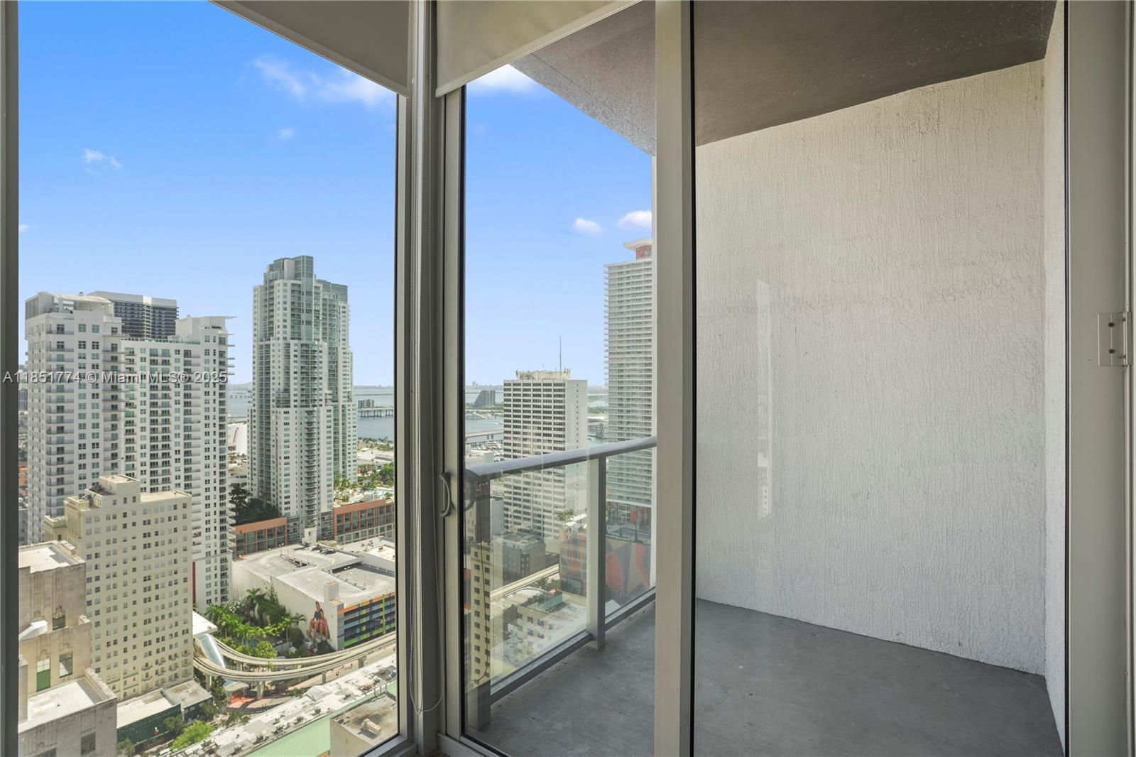 CENTRO CONDO - Residential Lease