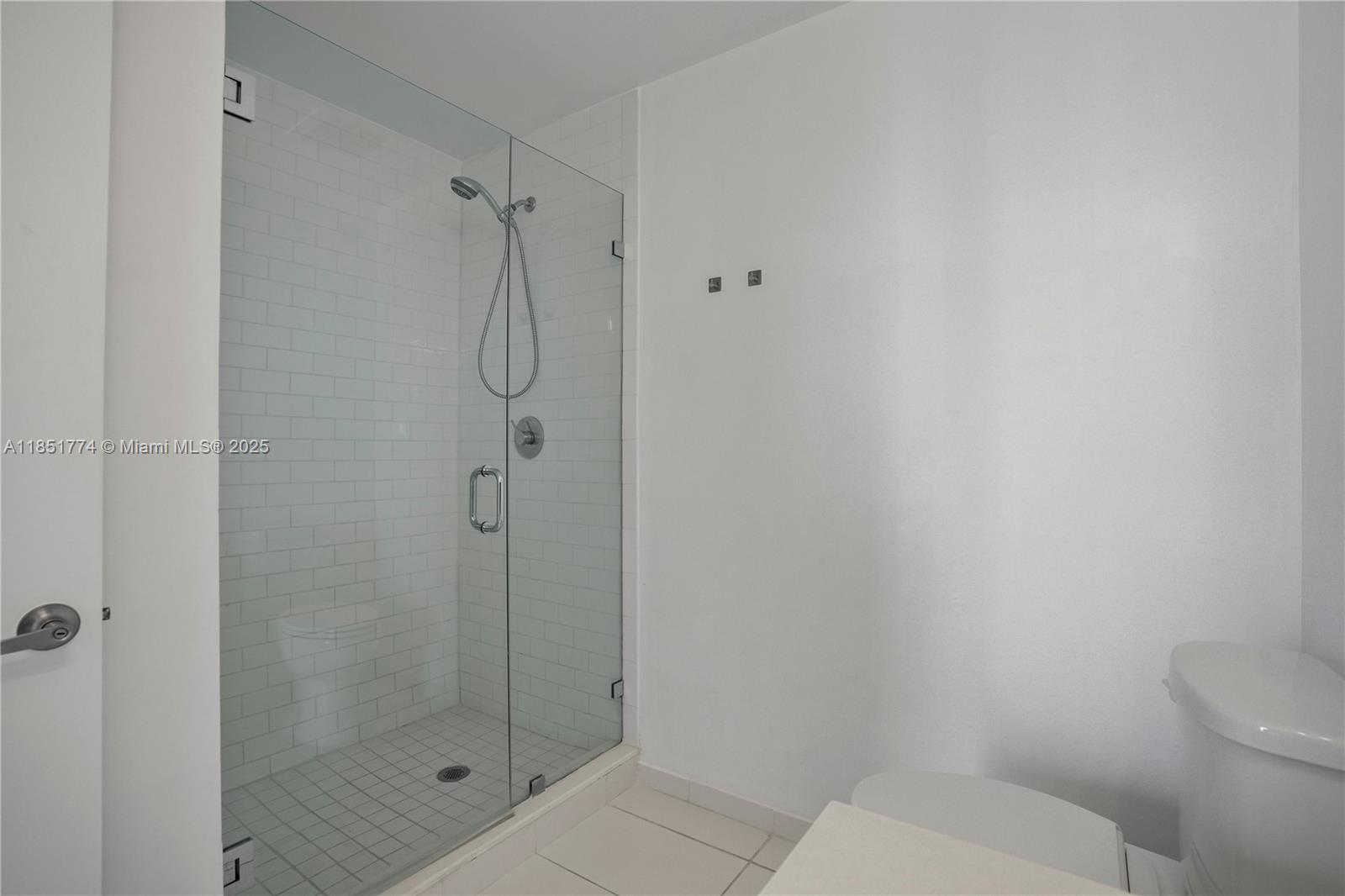 CENTRO CONDO - Residential Lease