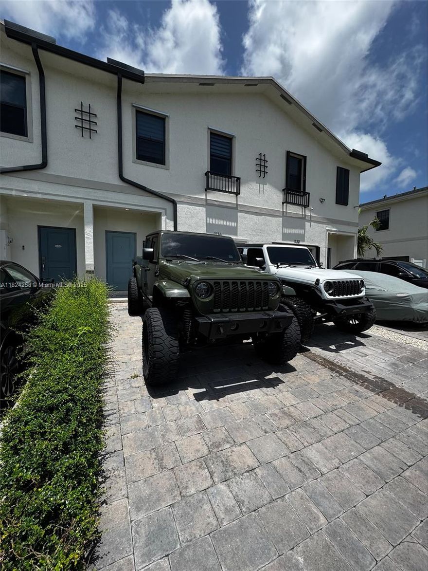 Well-maintained 3-bedroom, 2.5-bath home in the Regal Palm community. Features include an open-concept kitchen with stainless steel appliances, updated finishes, and a functional layout. The home also offers a one-car garage and a paved driveway for added convenience. Low HOA fees. A solid option for buyers looking for a move-in ready property with modern updates