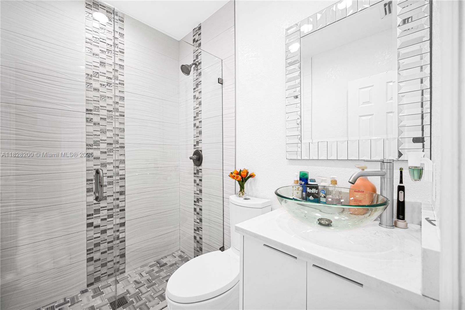 40 W 63rd St