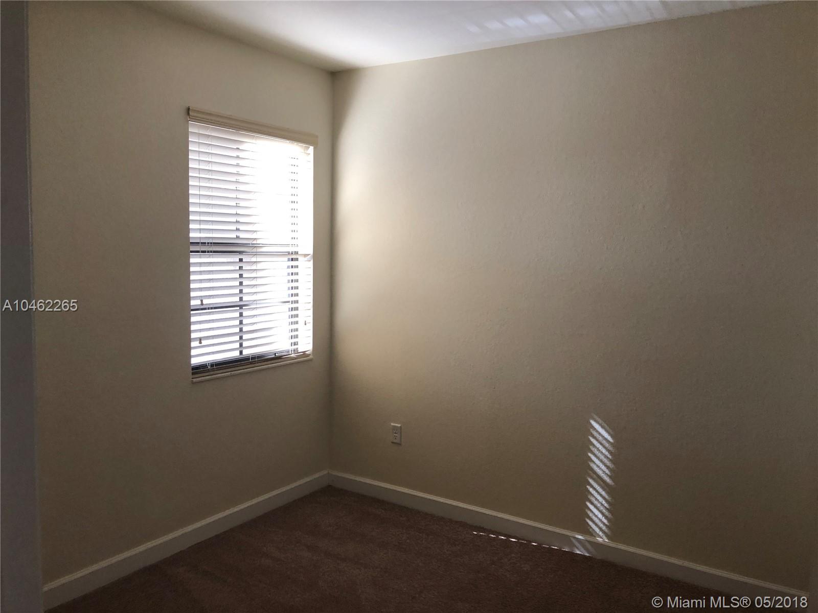 COCO PALM ESTATE - Residential Lease