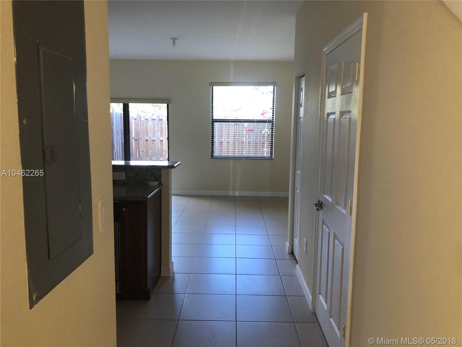 COCO PALM ESTATE - Residential Lease