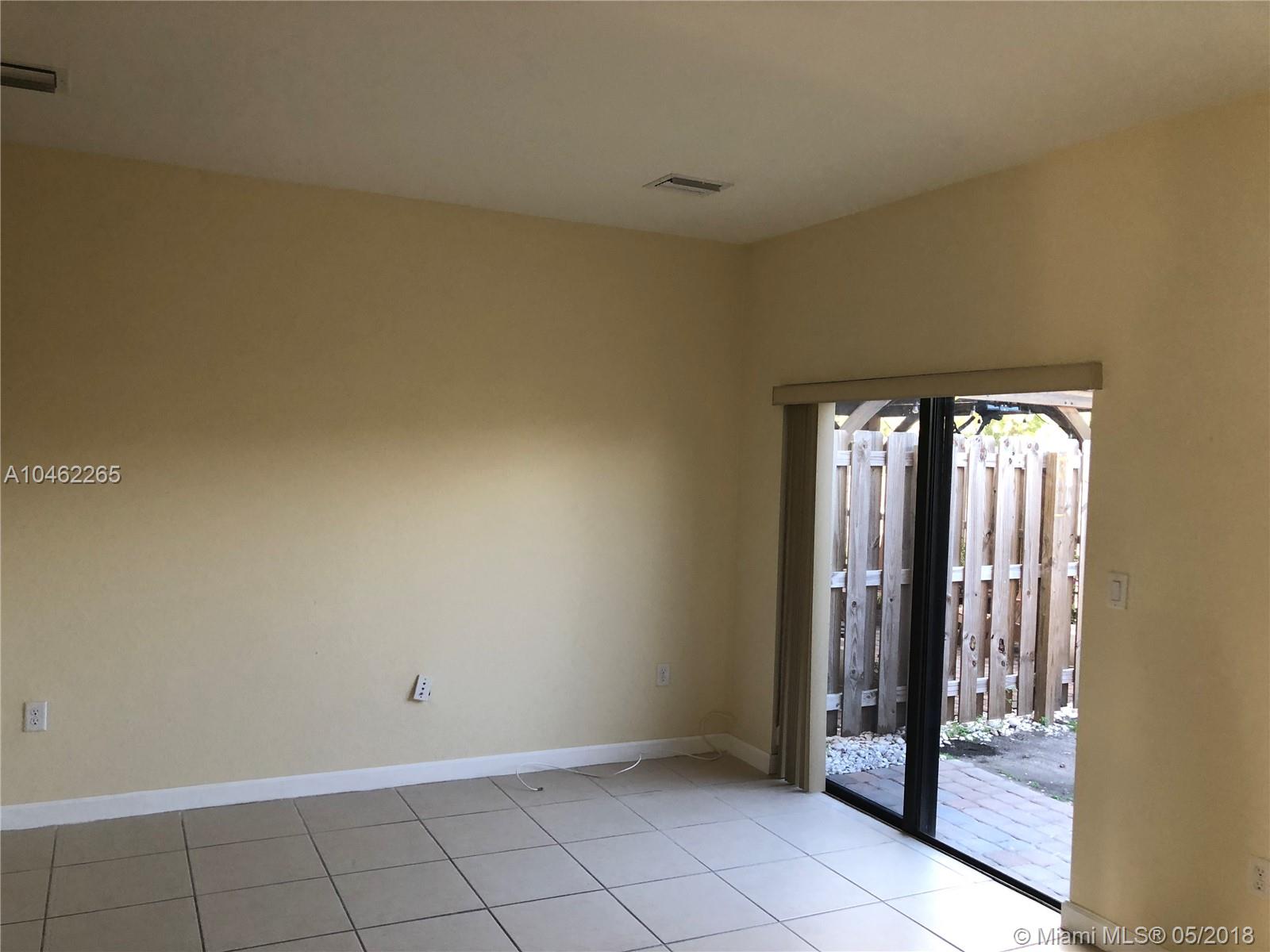 COCO PALM ESTATE - Residential Lease