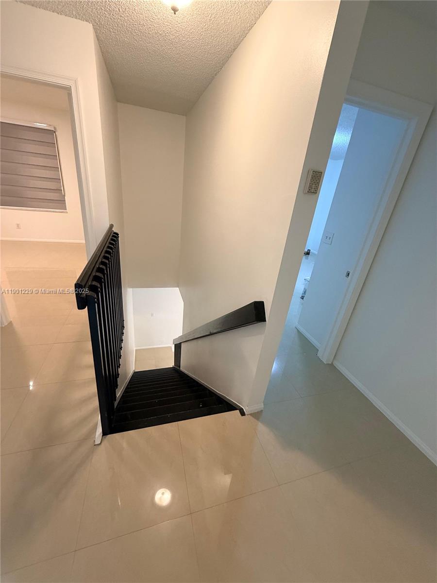 SILVER LAKES PHASE III - Residential Lease