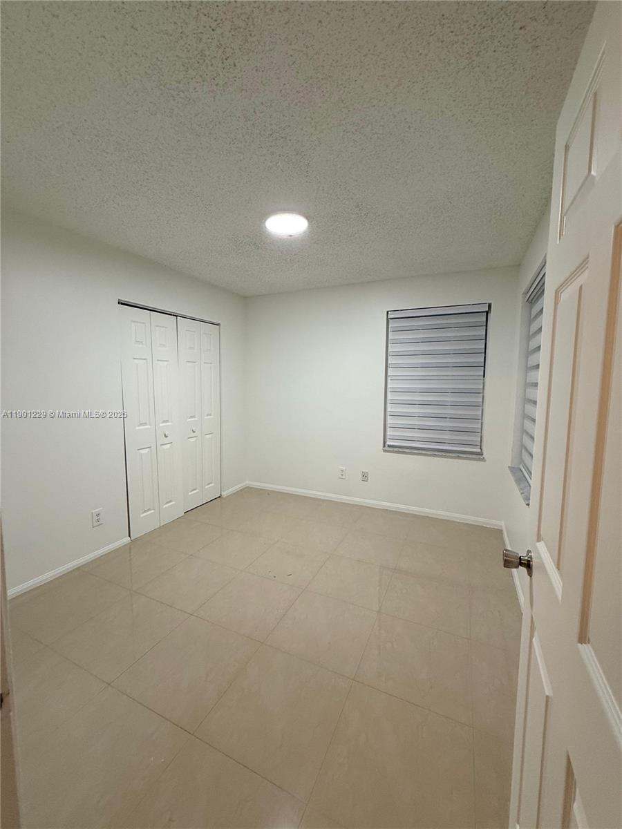 SILVER LAKES PHASE III - Residential Lease