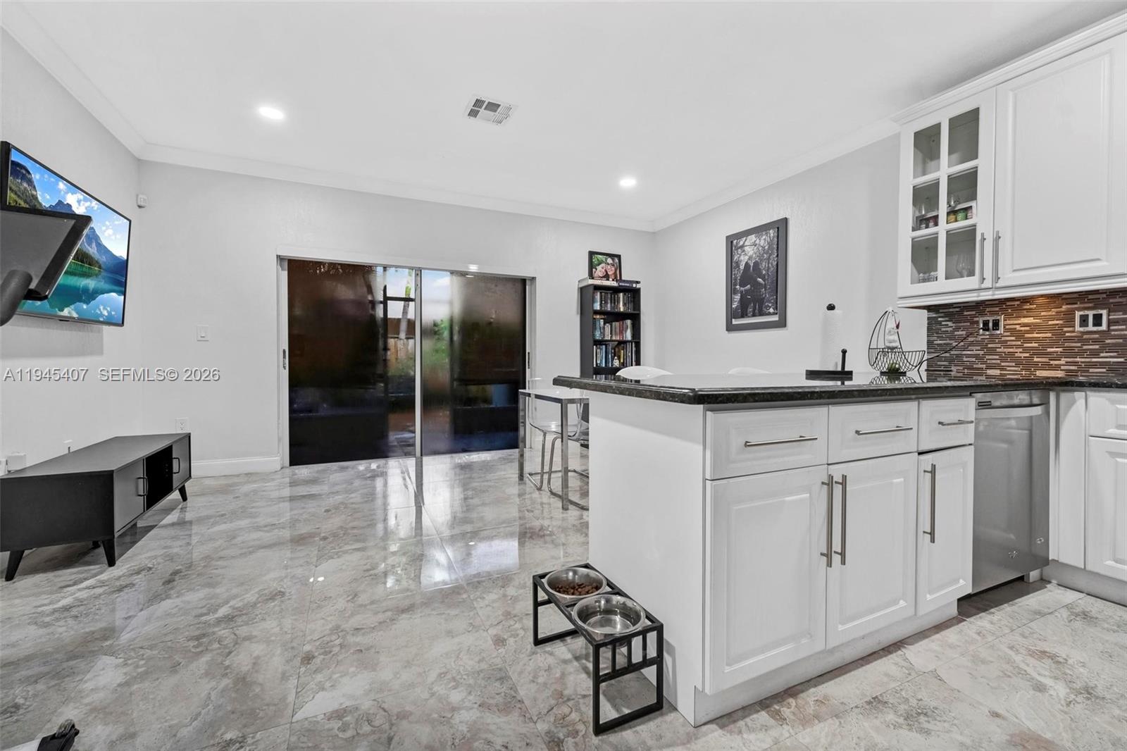 PASEOS AT MIAMI LAKES - Residential