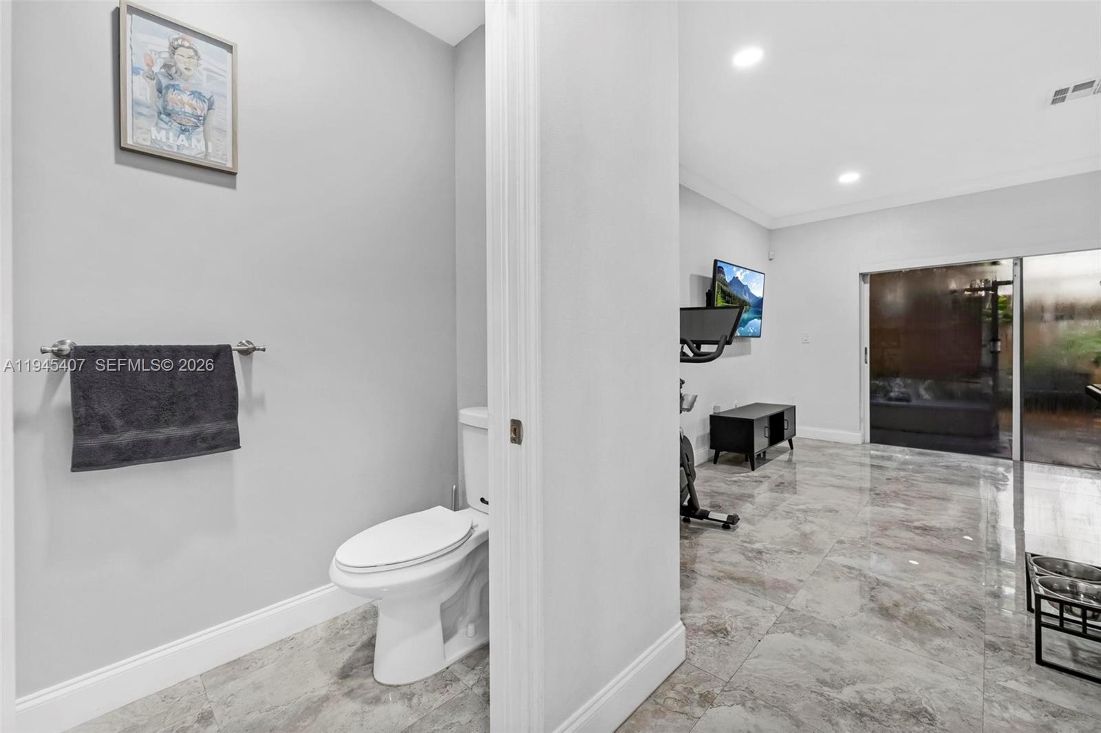 PASEOS AT MIAMI LAKES - Residential