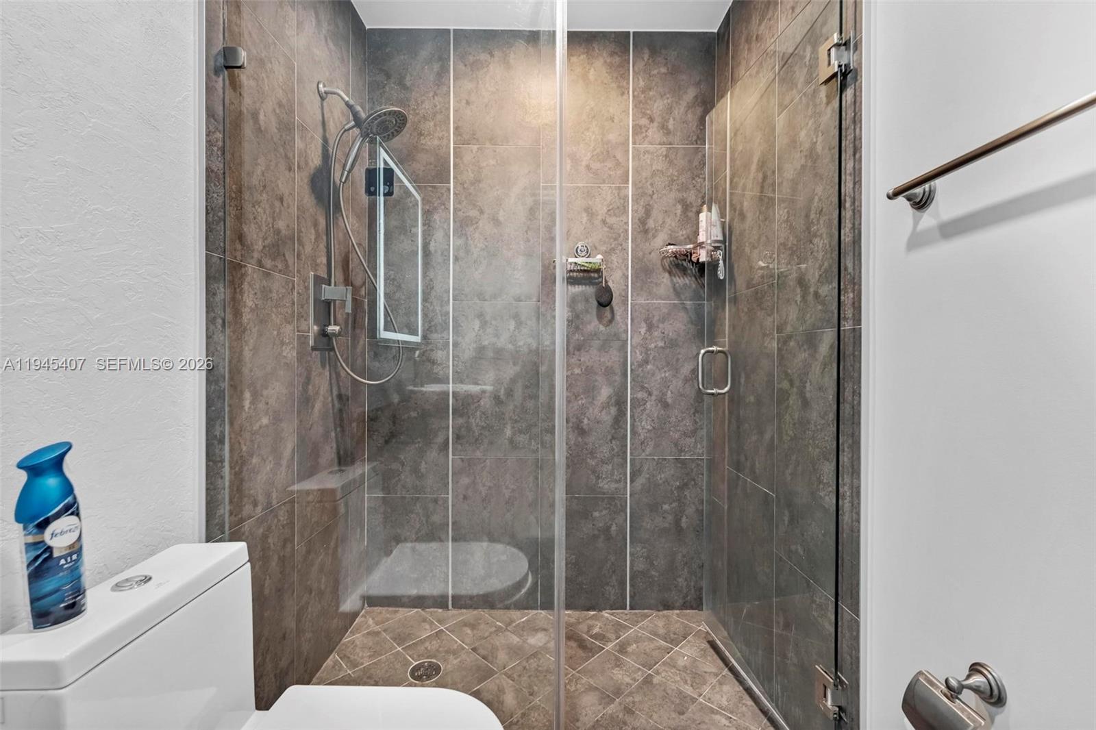 PASEOS AT MIAMI LAKES - Residential