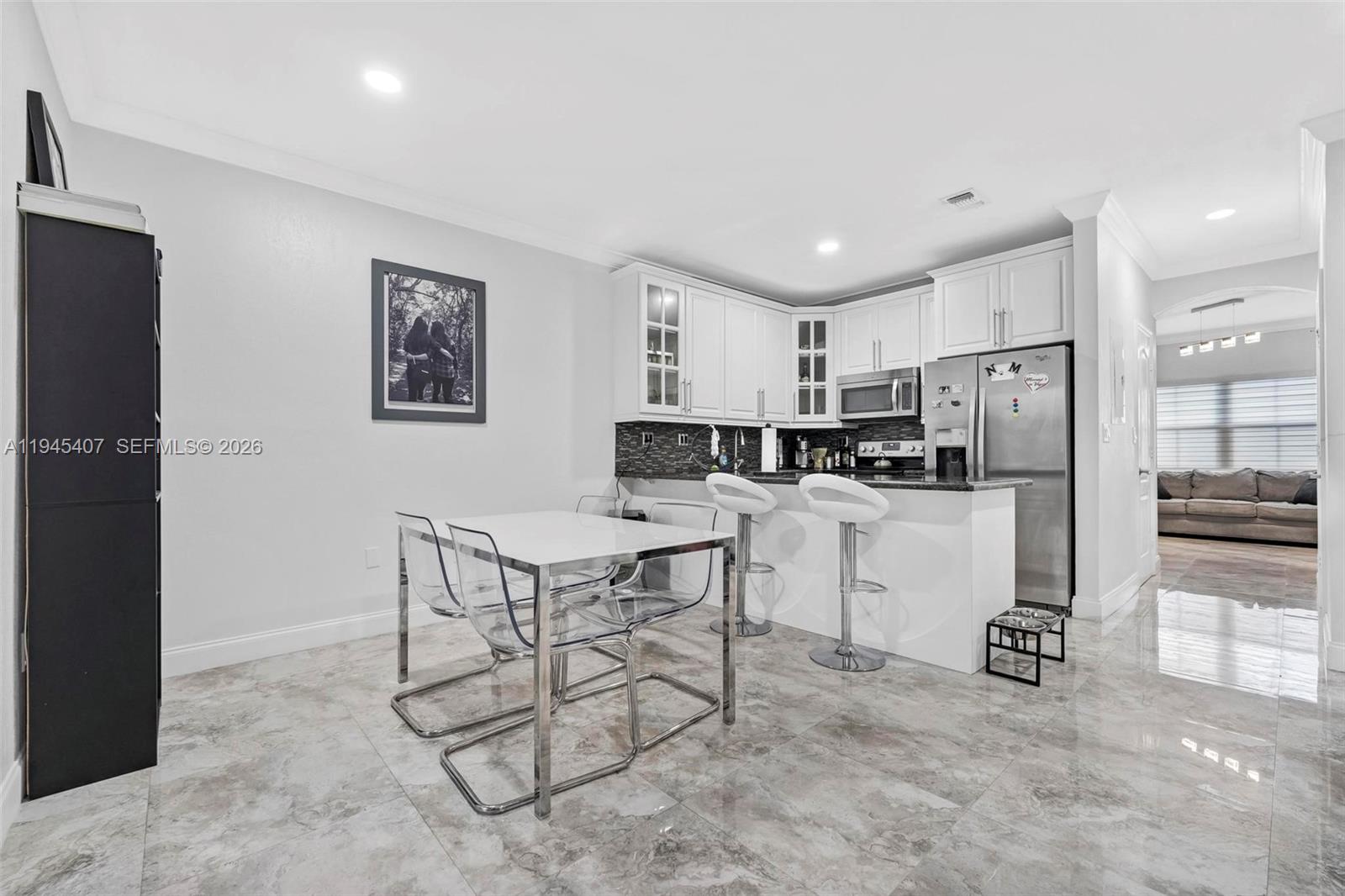 PASEOS AT MIAMI LAKES - Residential