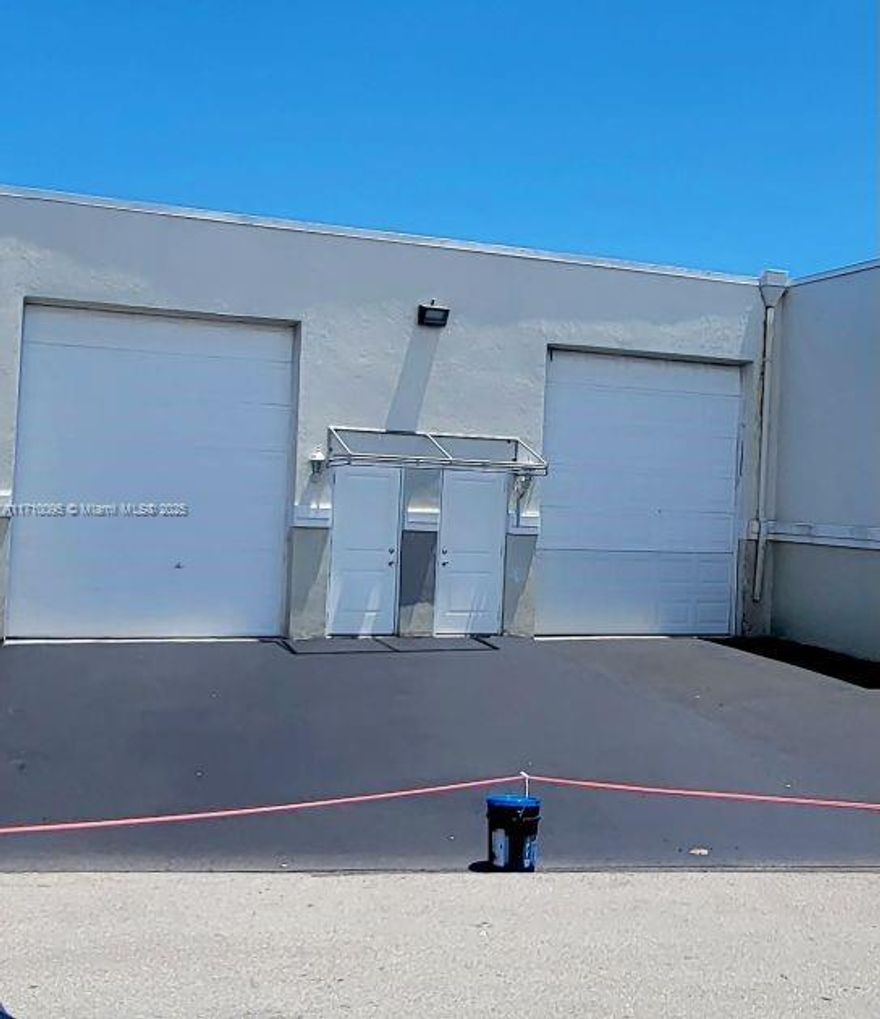 WAREHOUSE FOR LEASE
SqFt 1,000+ each side.
AVAILABLE SqFt +/-2,000 
Rounded measurements for each side 20’ front x 50’ deep x 15’ clear ceiling height. Or +40' x 50' x 15'
Street-level loading door 12’ height.
Pedestrian size door. 
CBS and Twin-T roof construction.
Solid CBS construction from floor to roof.
Parking.
Car collectors welcome.

NO MECHANIC, NO DEALERSHIP, NO TILES/MARBLE CUTS, NO DUST.

Asking Rent: $22.00 p/SqFt/yr. + NNN: $4.88 p/SqFt/Yr (CAM & Insurance) 

Easy access to major highways. 
East of I-95 in the heart of the Old Pompano beautification process and the POMP that is attracting new residents, consumers and the like.
South of Atlantic Blvd. adjacent to S. Cypress Rd & S Dixie Hwy.