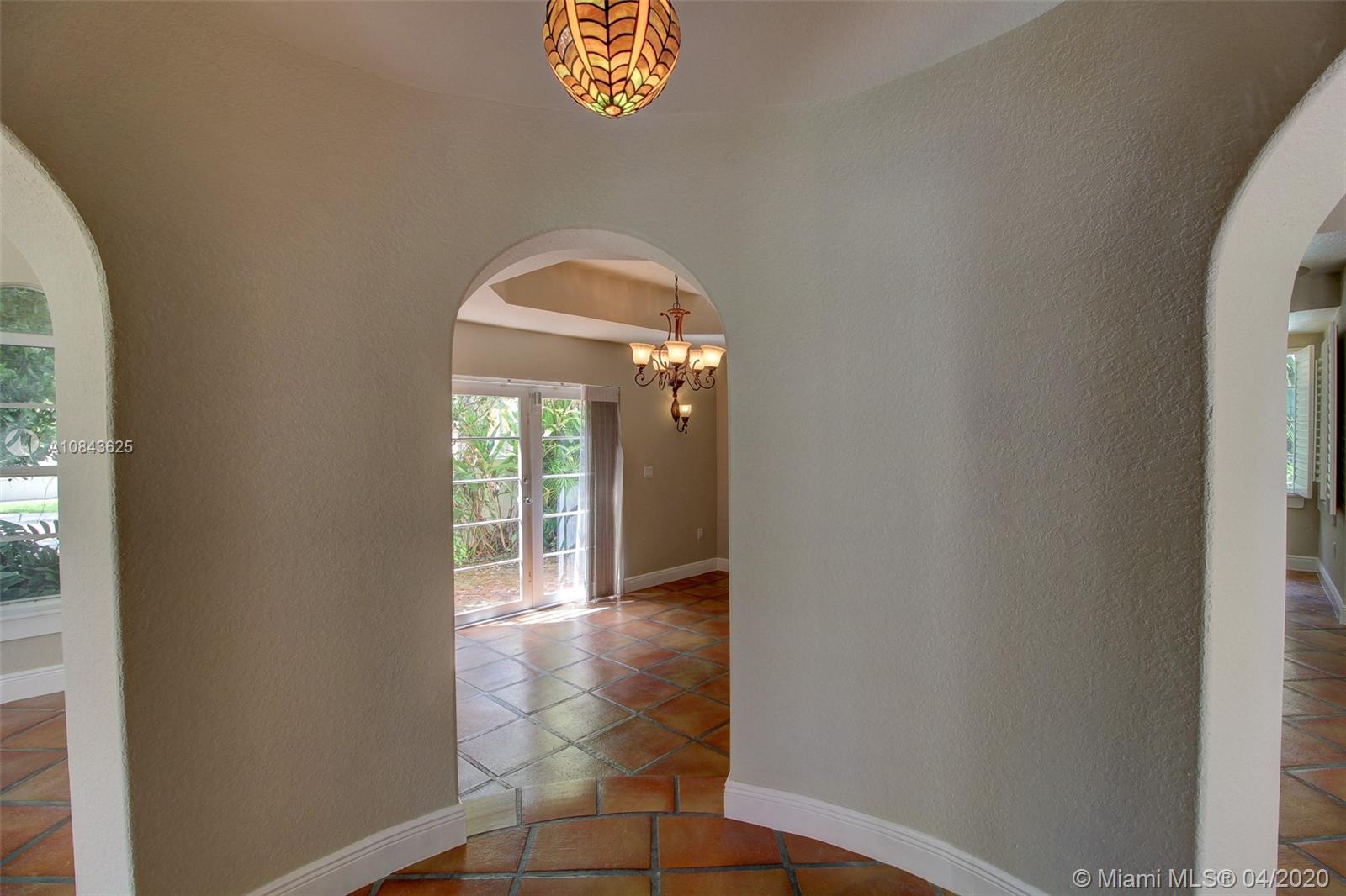 6TH ADDN TO ROYAL OAKS - Residential