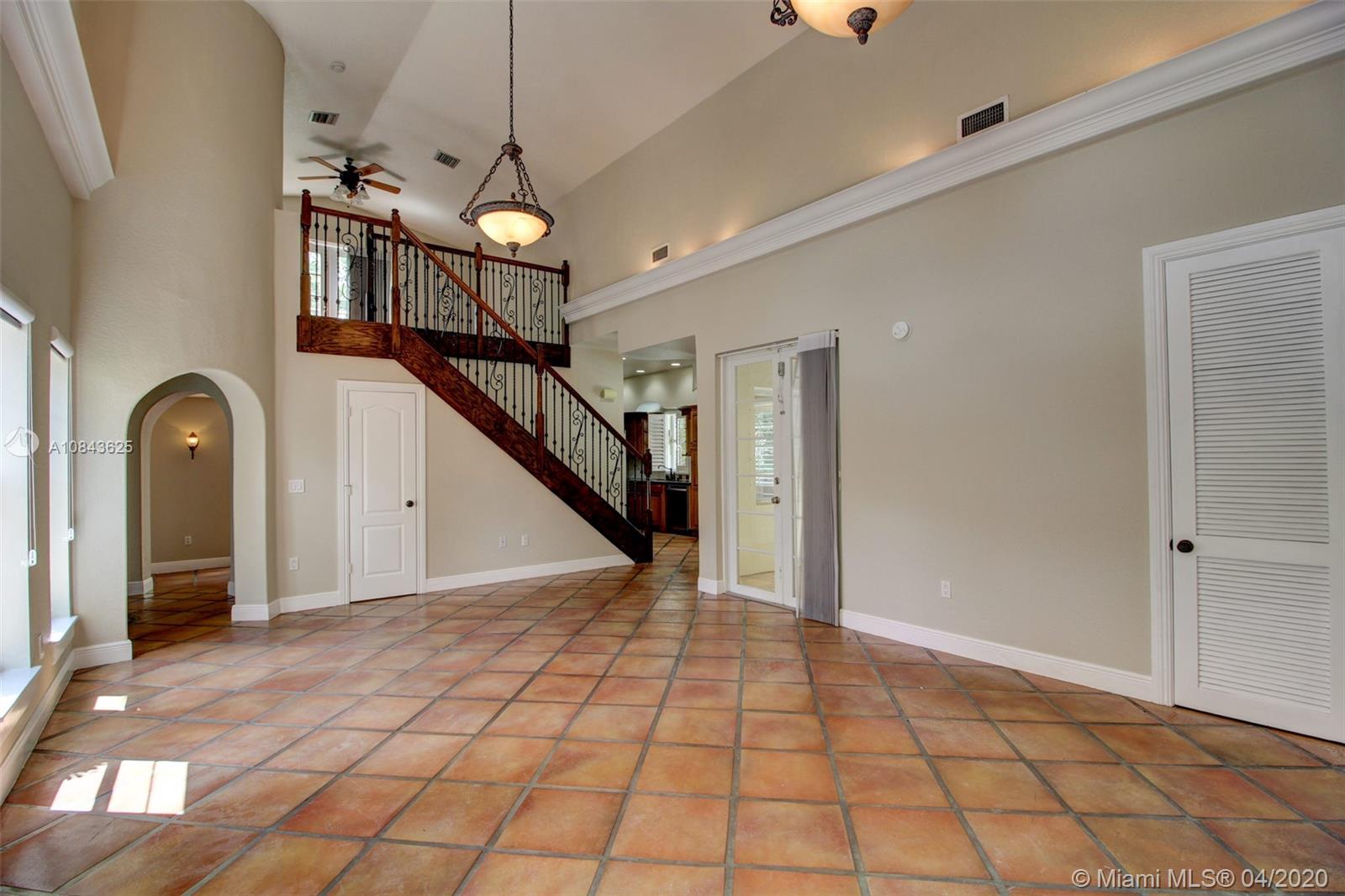 6TH ADDN TO ROYAL OAKS - Residential