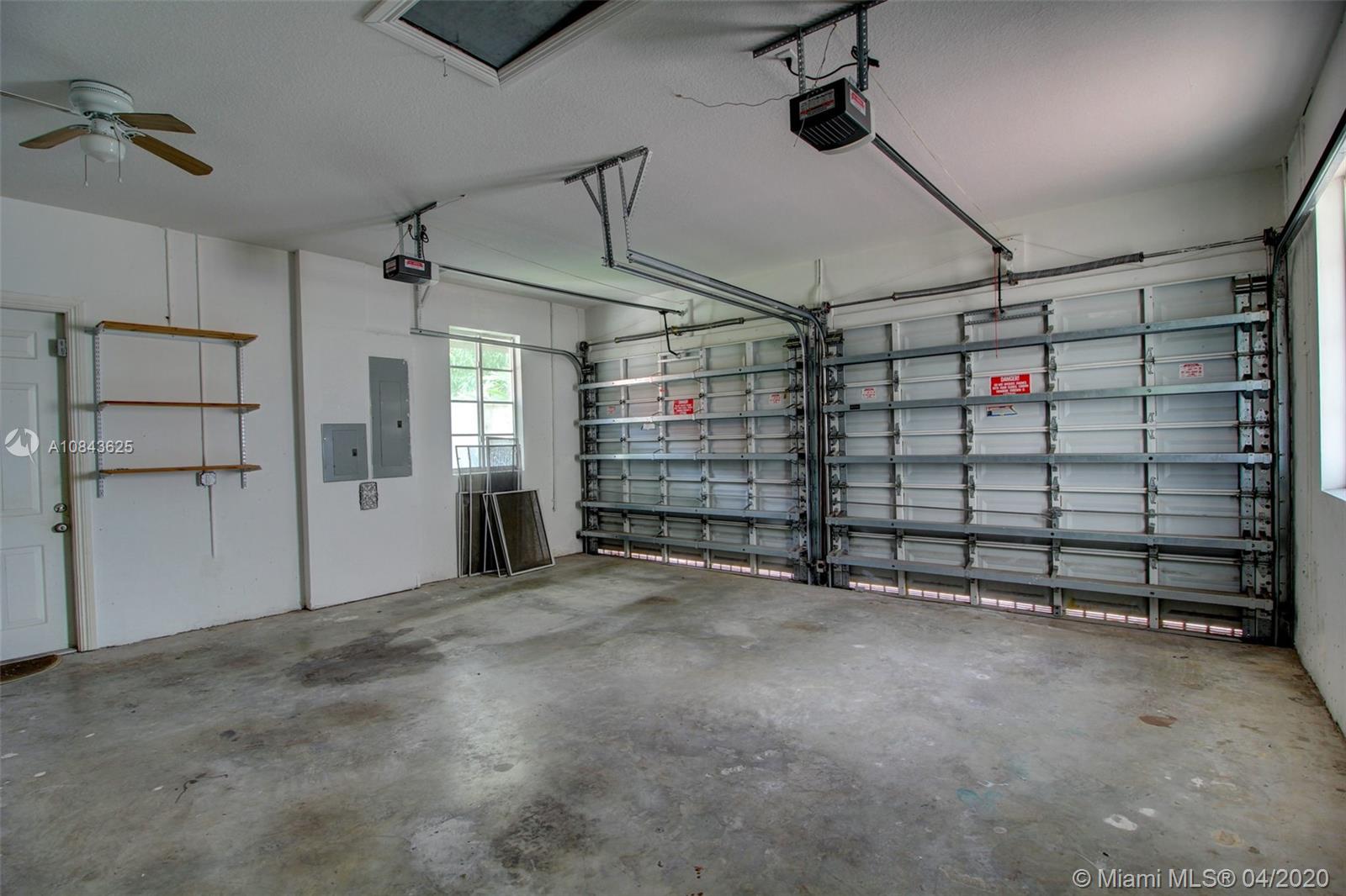 6TH ADDN TO ROYAL OAKS - Residential