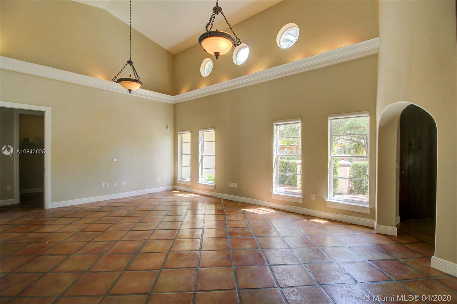 6TH ADDN TO ROYAL OAKS - Residential