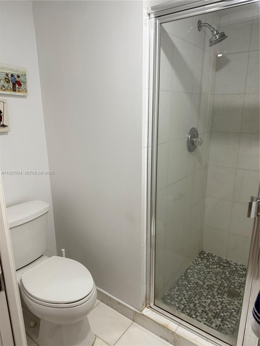 MYSTIC POINTE TOWER 500 C - Residential