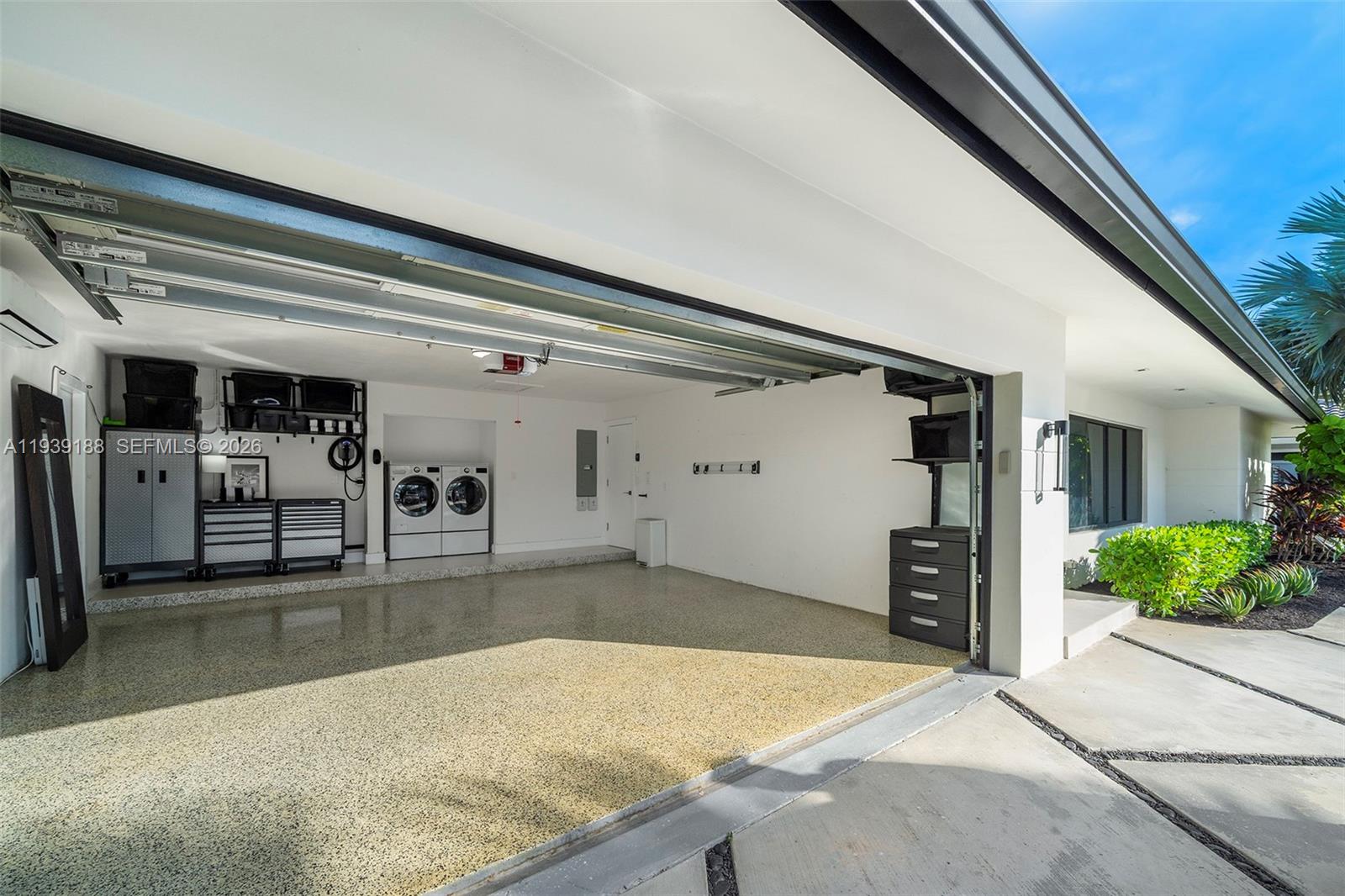 GOLDEN ISLES - Residential