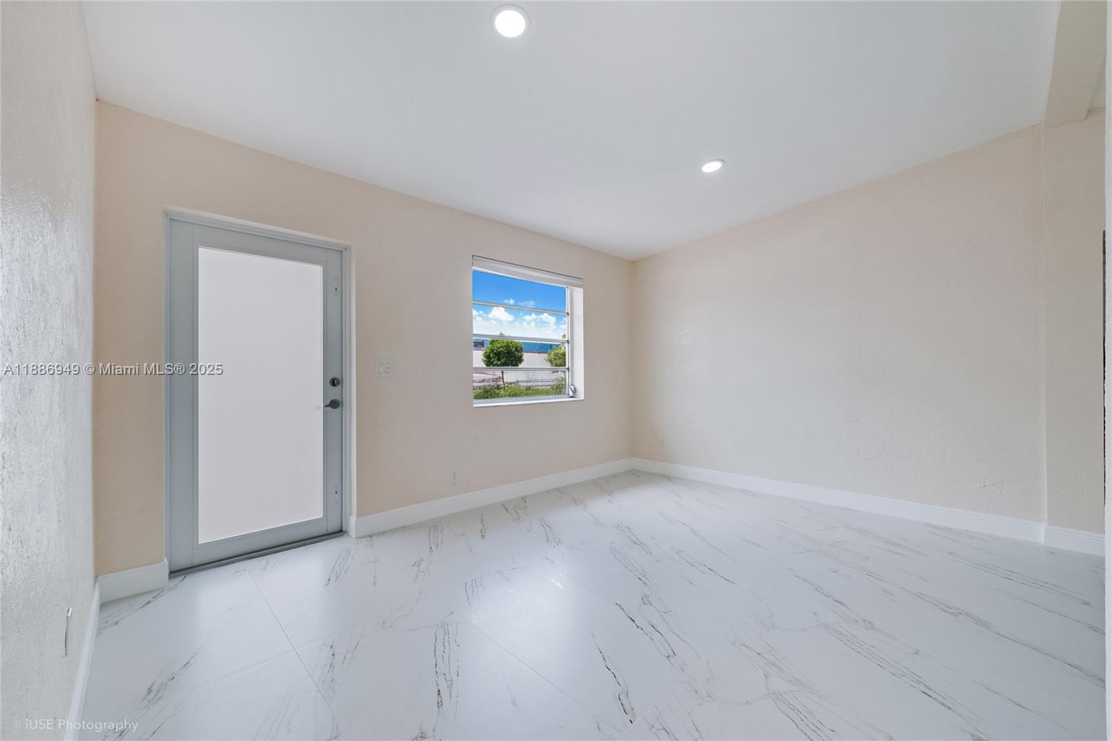 ROSEHAVEN - Residential Lease