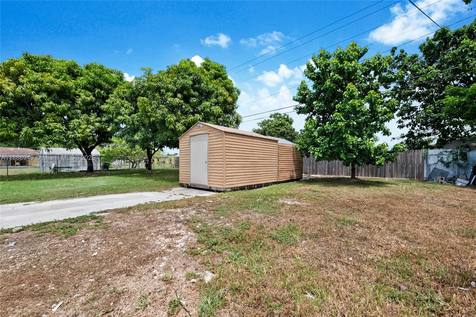 ROSEHAVEN - Residential Lease