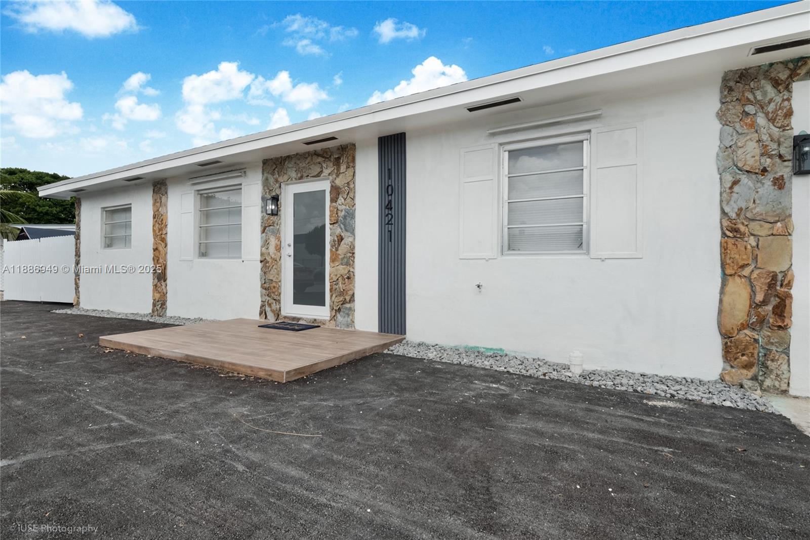 ROSEHAVEN - Residential Lease