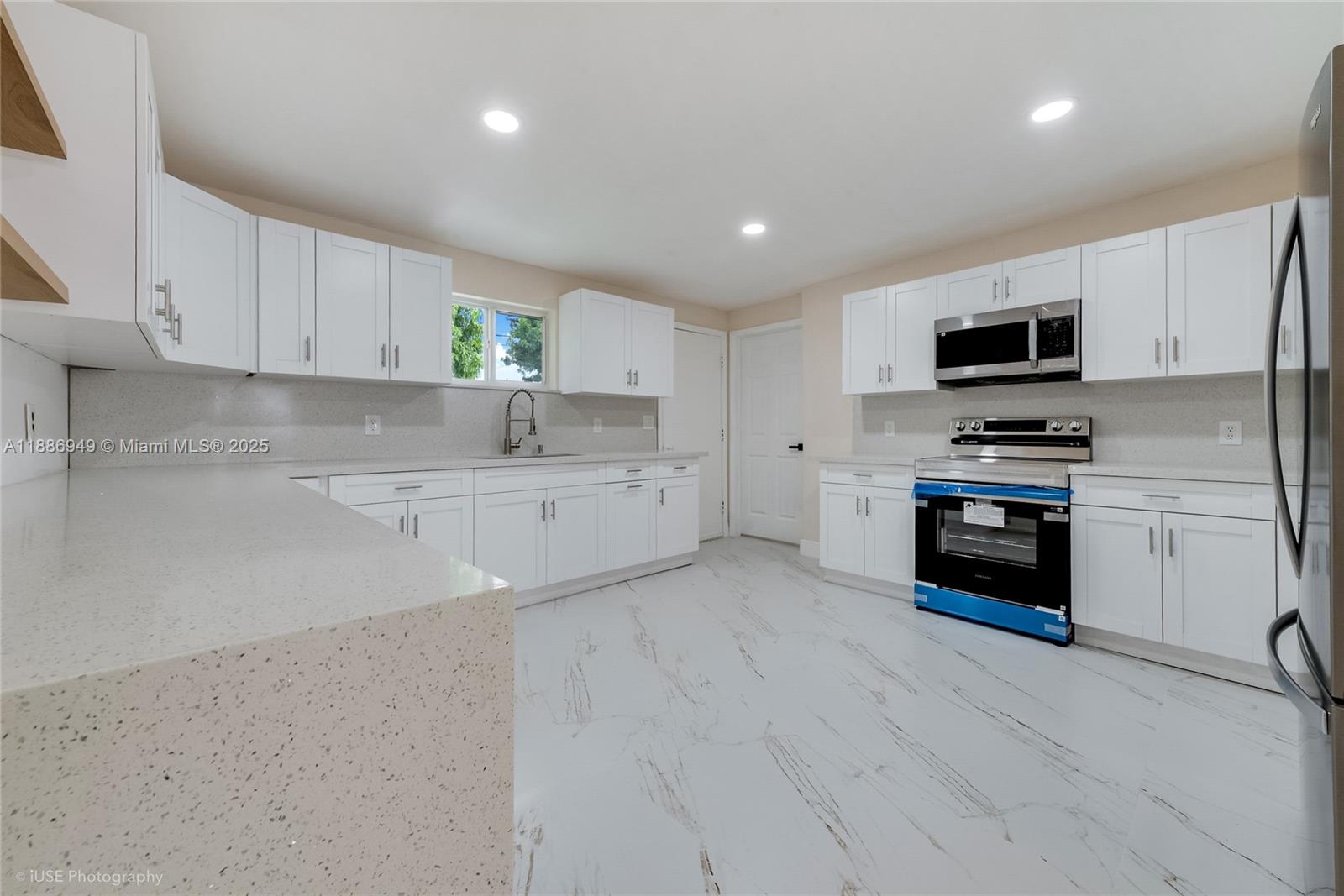 ROSEHAVEN - Residential Lease