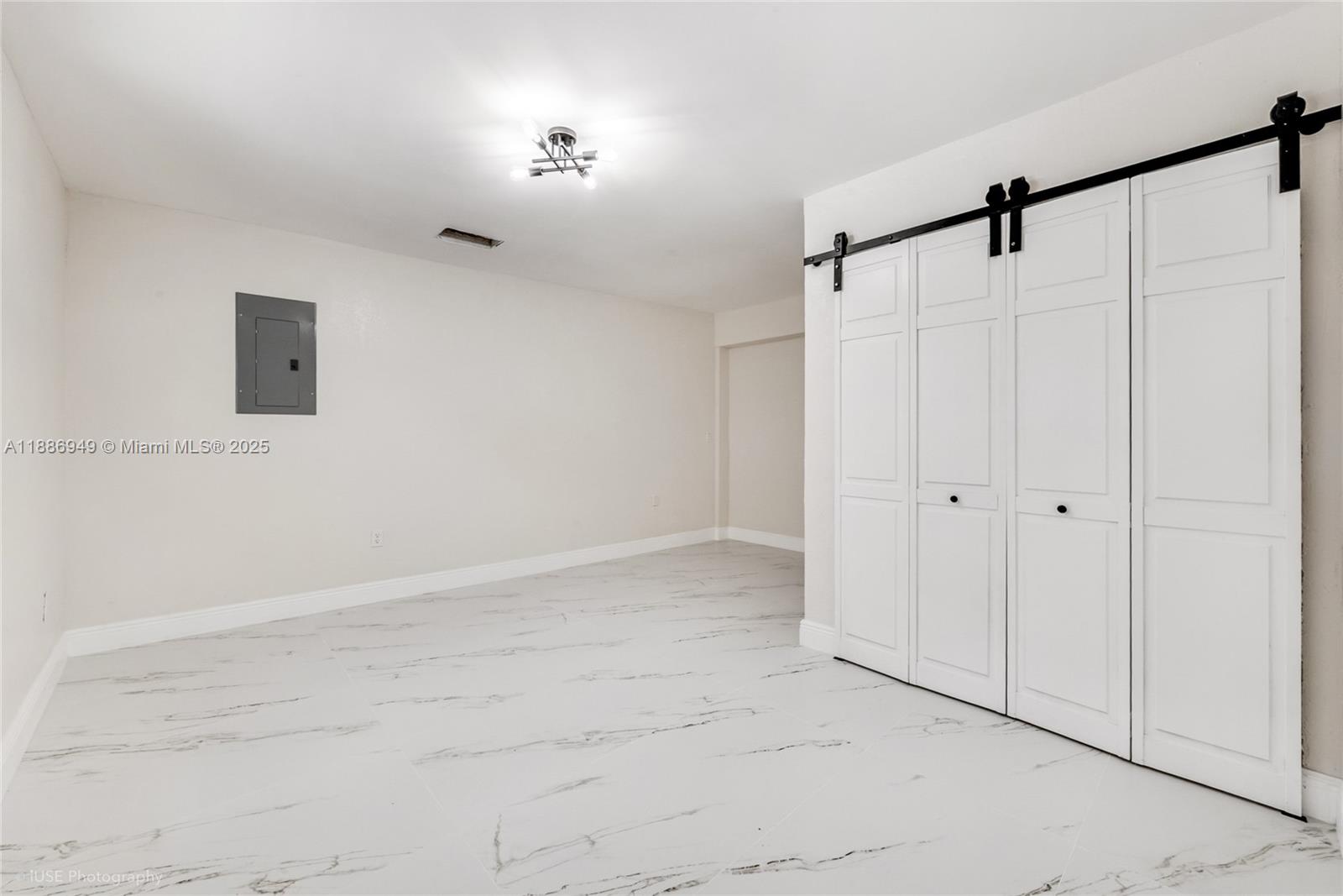 ROSEHAVEN - Residential Lease