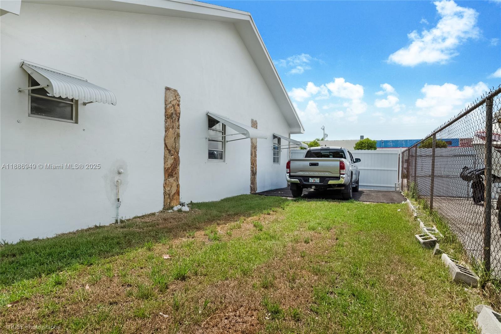 ROSEHAVEN - Residential Lease