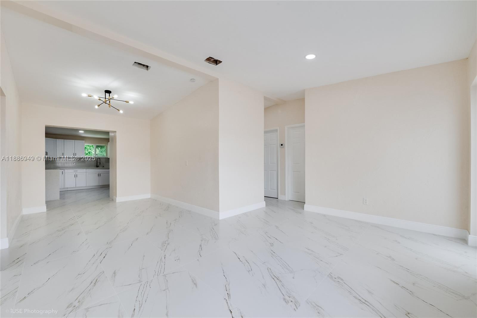 ROSEHAVEN - Residential Lease