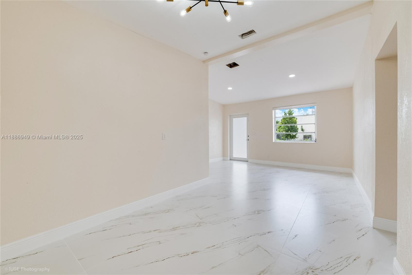 ROSEHAVEN - Residential Lease