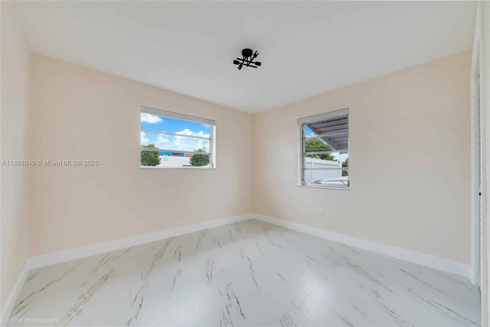 ROSEHAVEN - Residential Lease