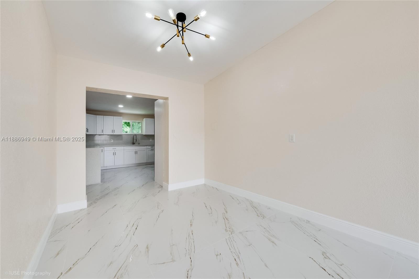 ROSEHAVEN - Residential Lease