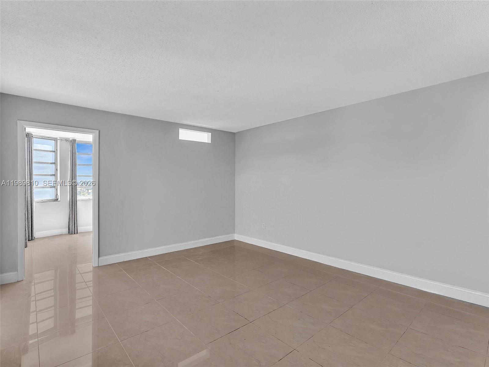 JADE WINDS GROUP - - Residential Lease