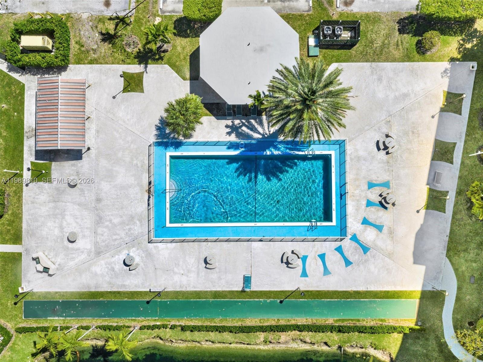 JADE WINDS GROUP - - Residential Lease