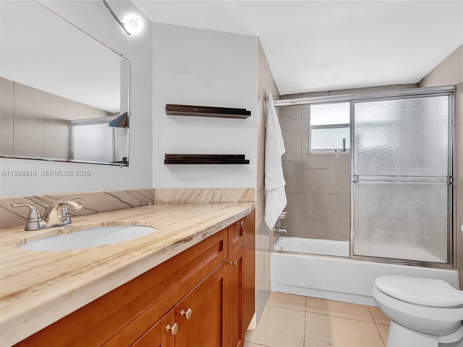 JADE WINDS GROUP - - Residential Lease